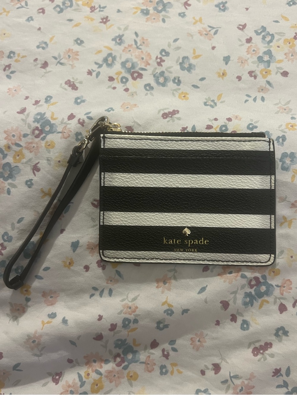 Kate Spade Black & White Striped Leather Card Case Wristlet Zip ID Wallet